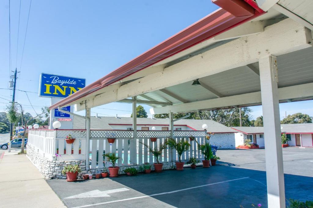 Bayside Inn Monterey Exterior photo